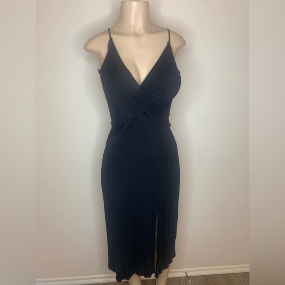 Socialite black Sheath Midi Dress with Slit - Picture 1 of 8